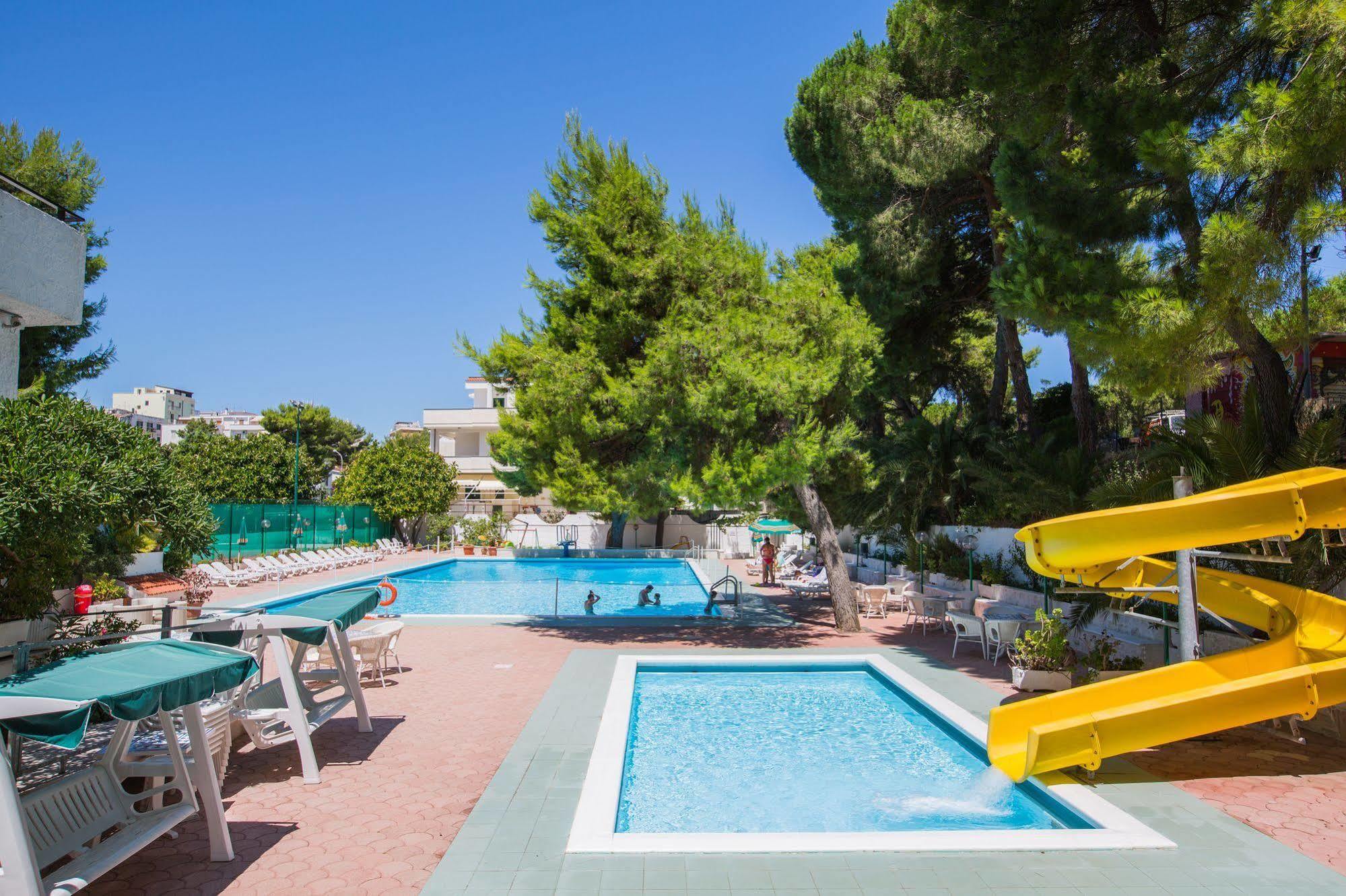 Hotel Mediterraneo Vieste Eksteriør bilde