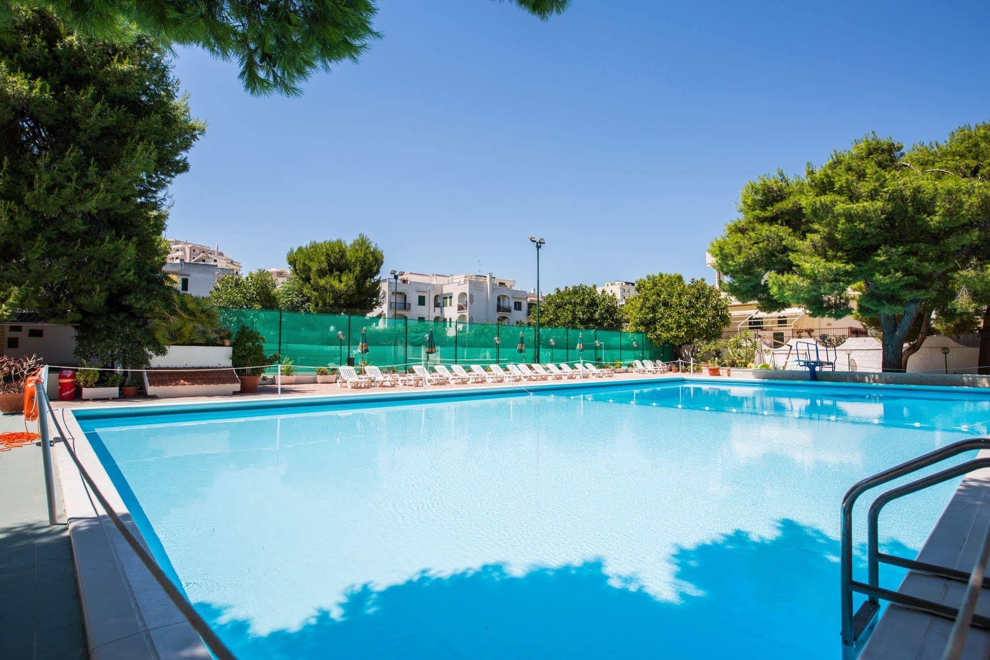 Hotel Mediterraneo Vieste Eksteriør bilde
